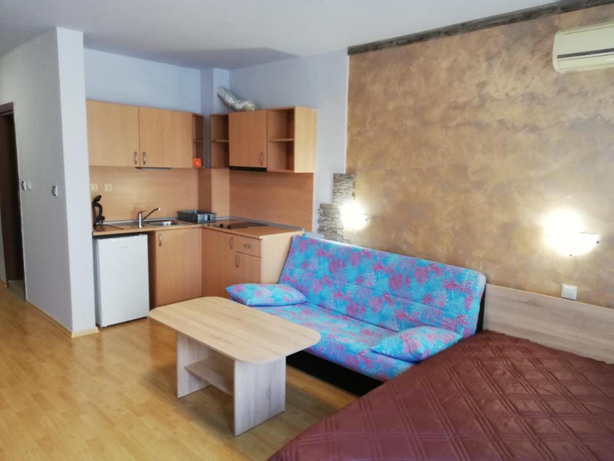 Lovely Studio In A Complex With A Pool By Flat Mаnаger سفيتي فلاس المظهر الخارجي الصورة